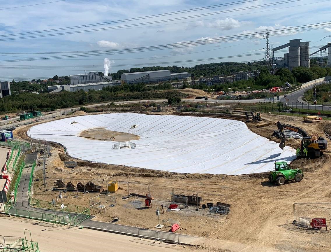 JUTAMAT® Geosynthetic Clay Liners (GCL) are manufactured by sandwiching a layer of high quality natural sodium bentonite (clay mineral) between two layers of JUTA’s geotextile